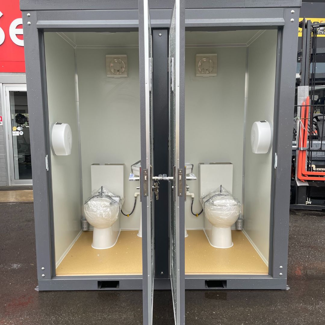 Portable Double Toilet Block Liftekgriffith